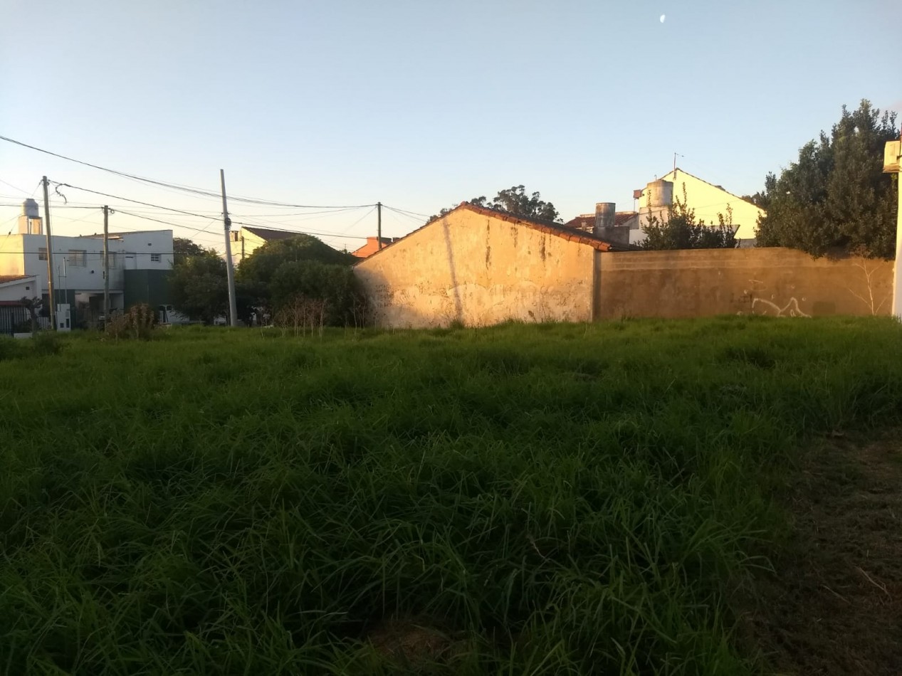 Venta 2 lotes linderos  en Colinas de Peralta Ramos