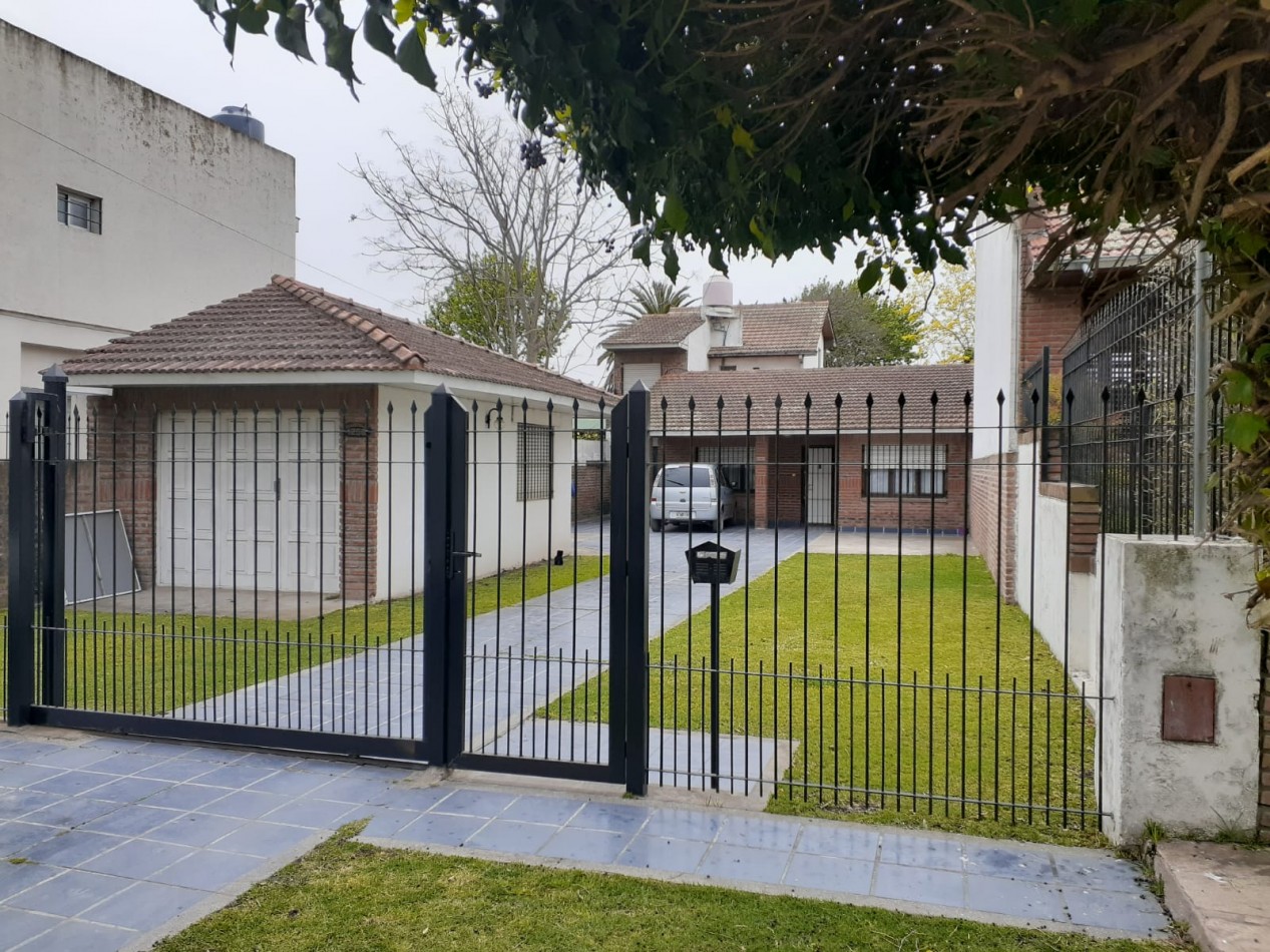 VENTA CASA 6 AMBIENTES -CAISAMAR -APTA 2 FAMILIAS-APTA CREDITO