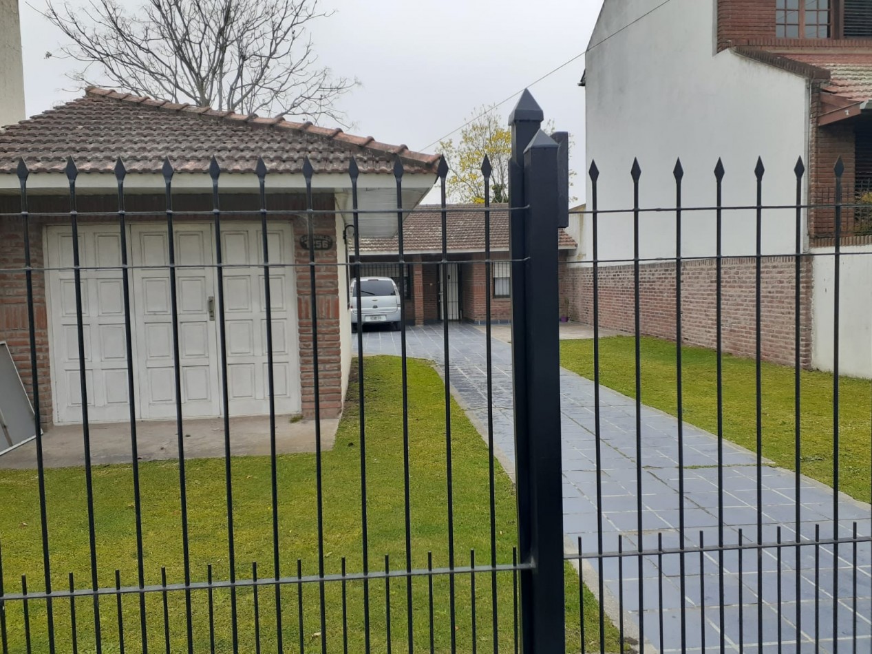 VENTA CASA 6 AMBIENTES -CAISAMAR -APTA 2 FAMILIAS-APTA CREDITO