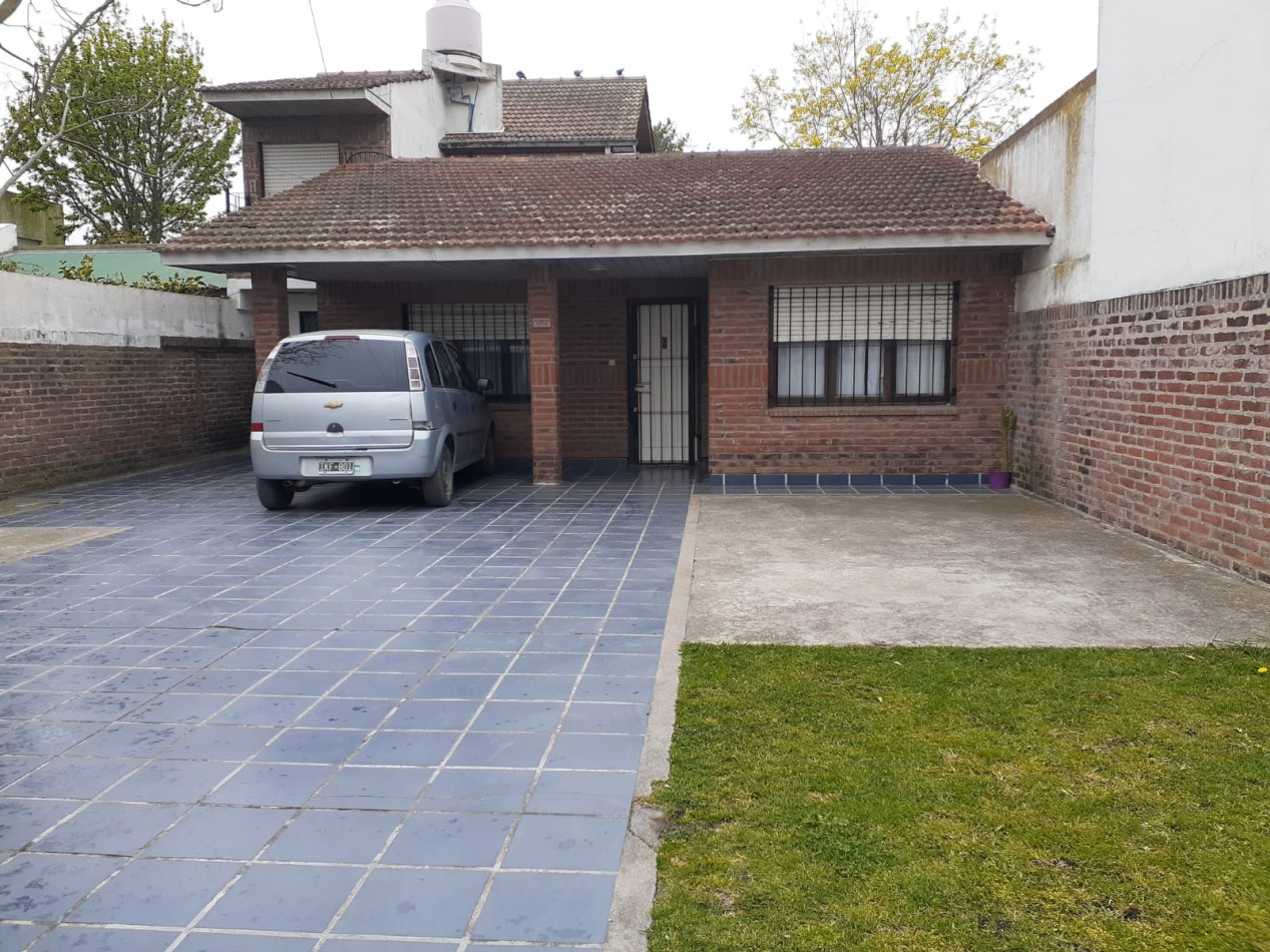 VENTA CASA 6 AMBIENTES -CAISAMAR -APTA 2 FAMILIAS-APTA CREDITO