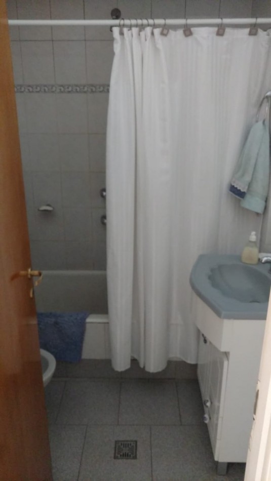 CASA 4 AMBIENTES , PUNTA MOGOTES A CUADRAS DEL MAR  APTA CREDITO