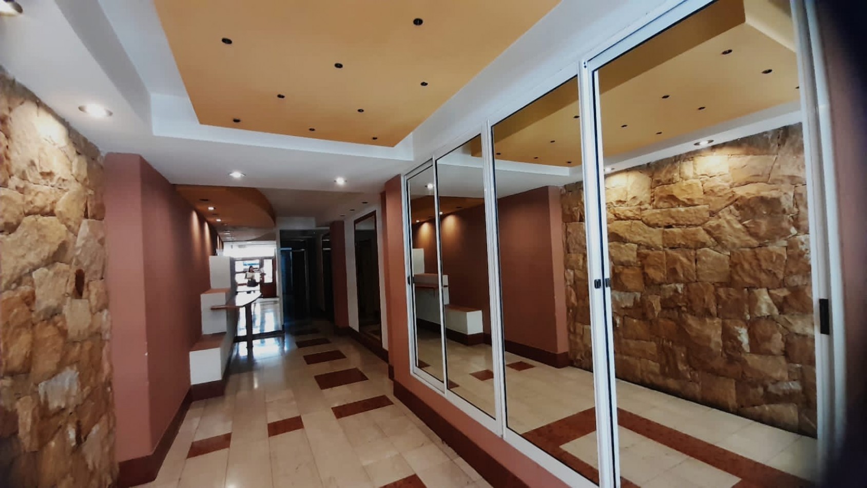 DEPARTAMENTO 3 AMBIENTES MAS DEPENDENCIA. ZONA PLAZA COLON