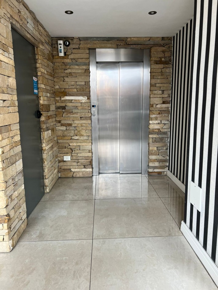 VENTA DEPARTAMENTO 2 AMBIENTES- BALCON Y VISTA AL MAR-  DAMAR 8 