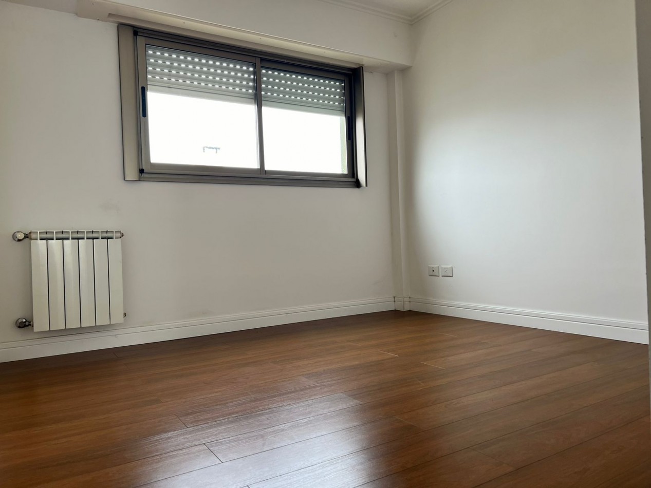 VENTA DEPARTAMENTO 2 AMBIENTES- BALCON Y VISTA AL MAR-  DAMAR 8 