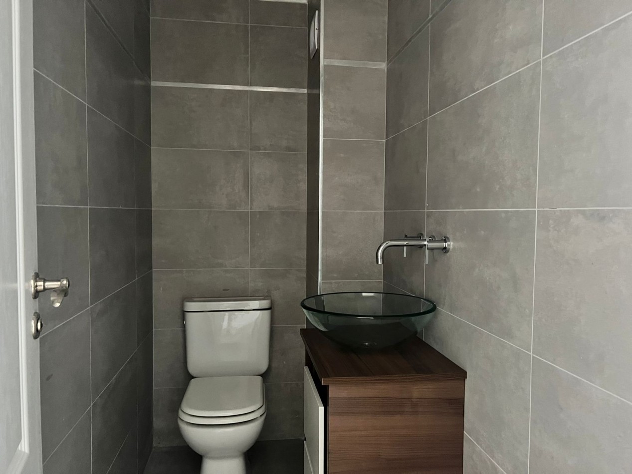 VENTA DEPARTAMENTO AL FRENTE EDIFICIO DAMAR X 
