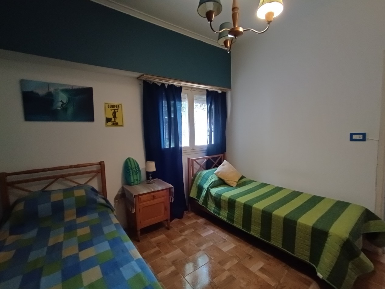 Venta casa 3 ambientes con dependencia y patio a tres cuadras del Mar Punta Mogotes