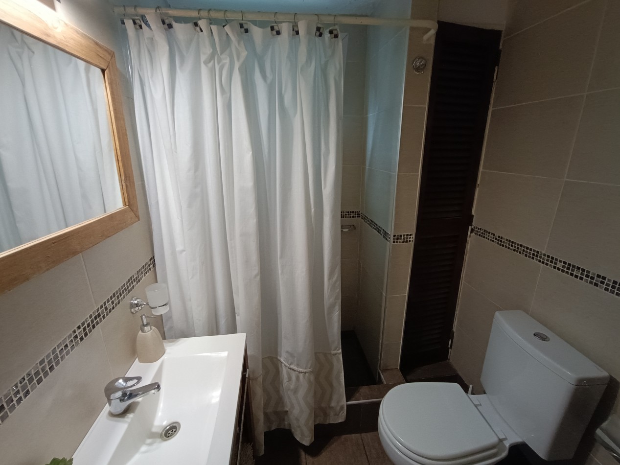 Venta casa 3 ambientes con dependencia y patio a tres cuadras del Mar Punta Mogotes