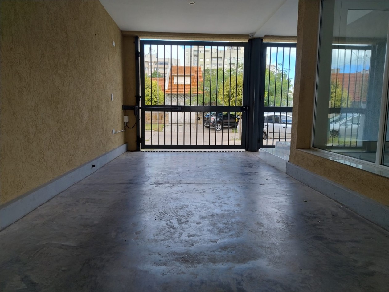 DEPARTAMENTO 2 AMB A ESTRENAR CON BALCON Y COCHERA 