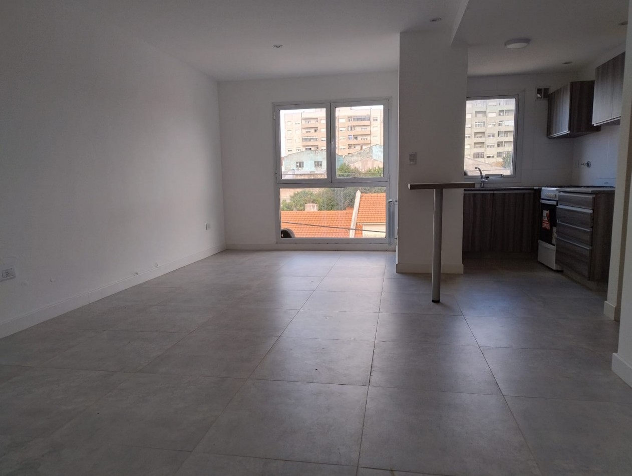 DEPARTAMENTO 2 AMB A ESTRENAR CON BALCON Y COCHERA 