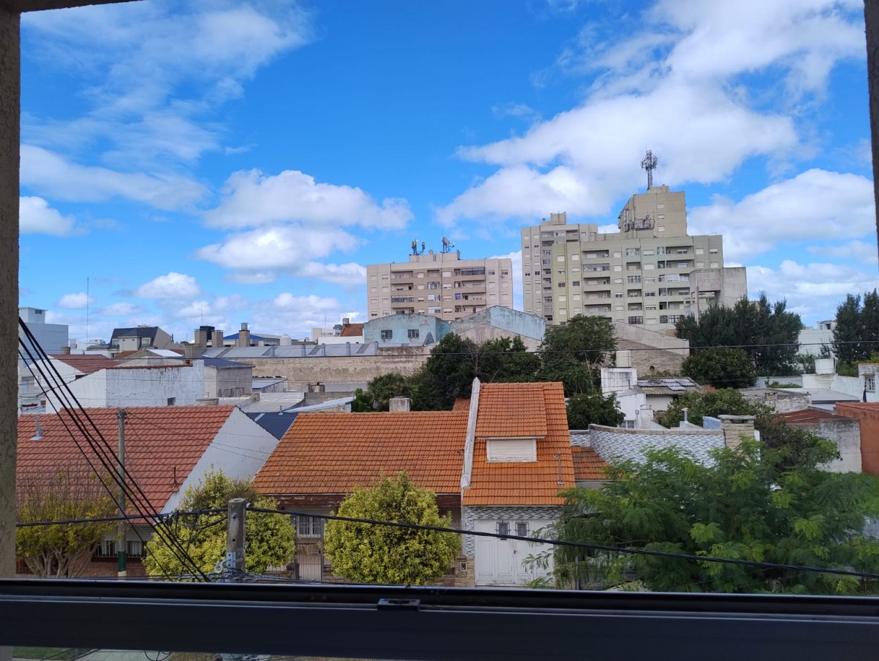 DEPARTAMENTO 2 AMB A ESTRENAR CON BALCON Y COCHERA 