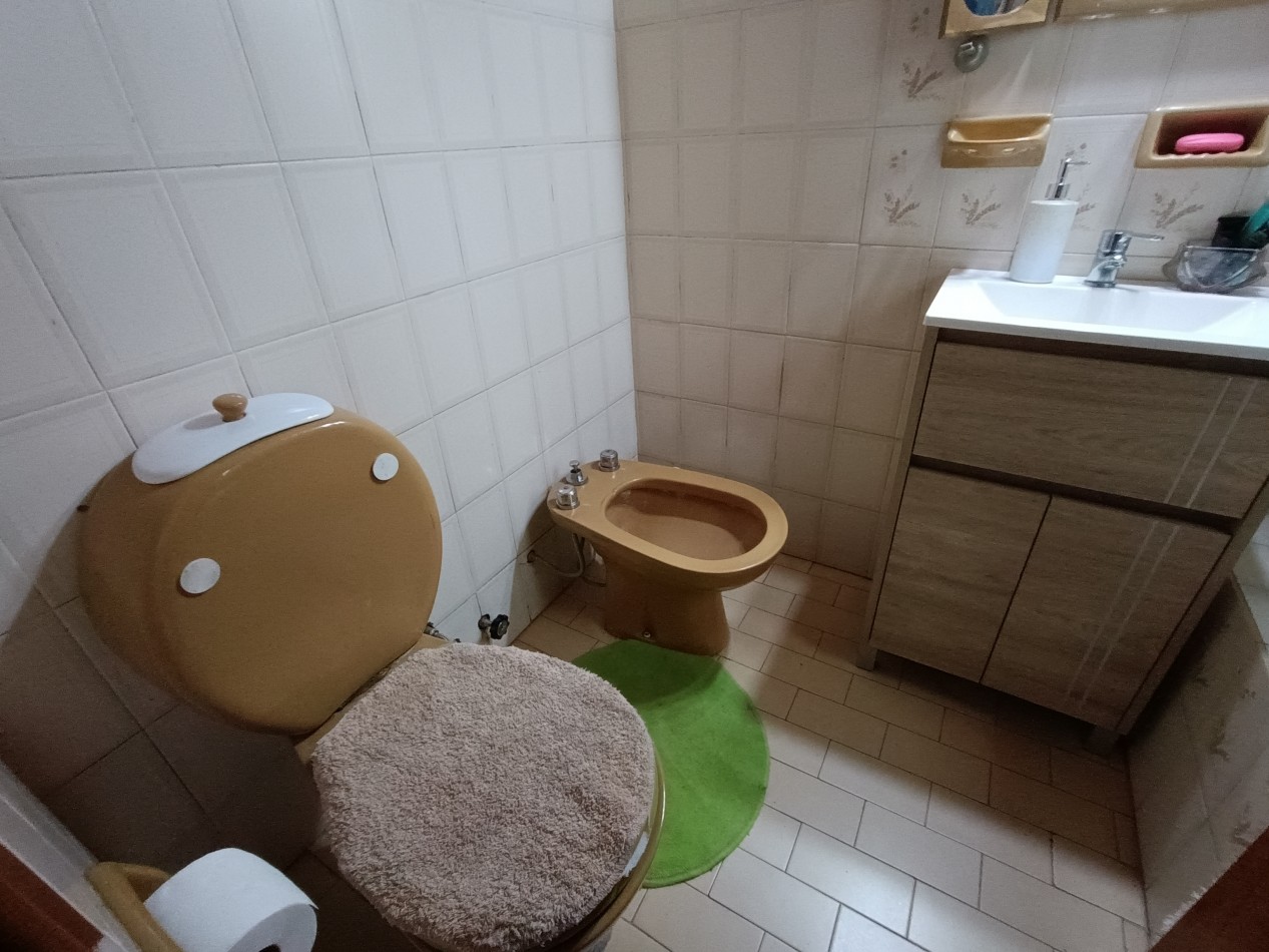 Casa 3 ambientes sobre dos lotes + departamento, cochera, quincho parque en Colinas de Peralta Ramos