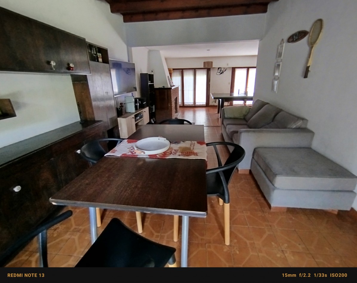 Chalet 5 ambientes en barrio Constitucion 