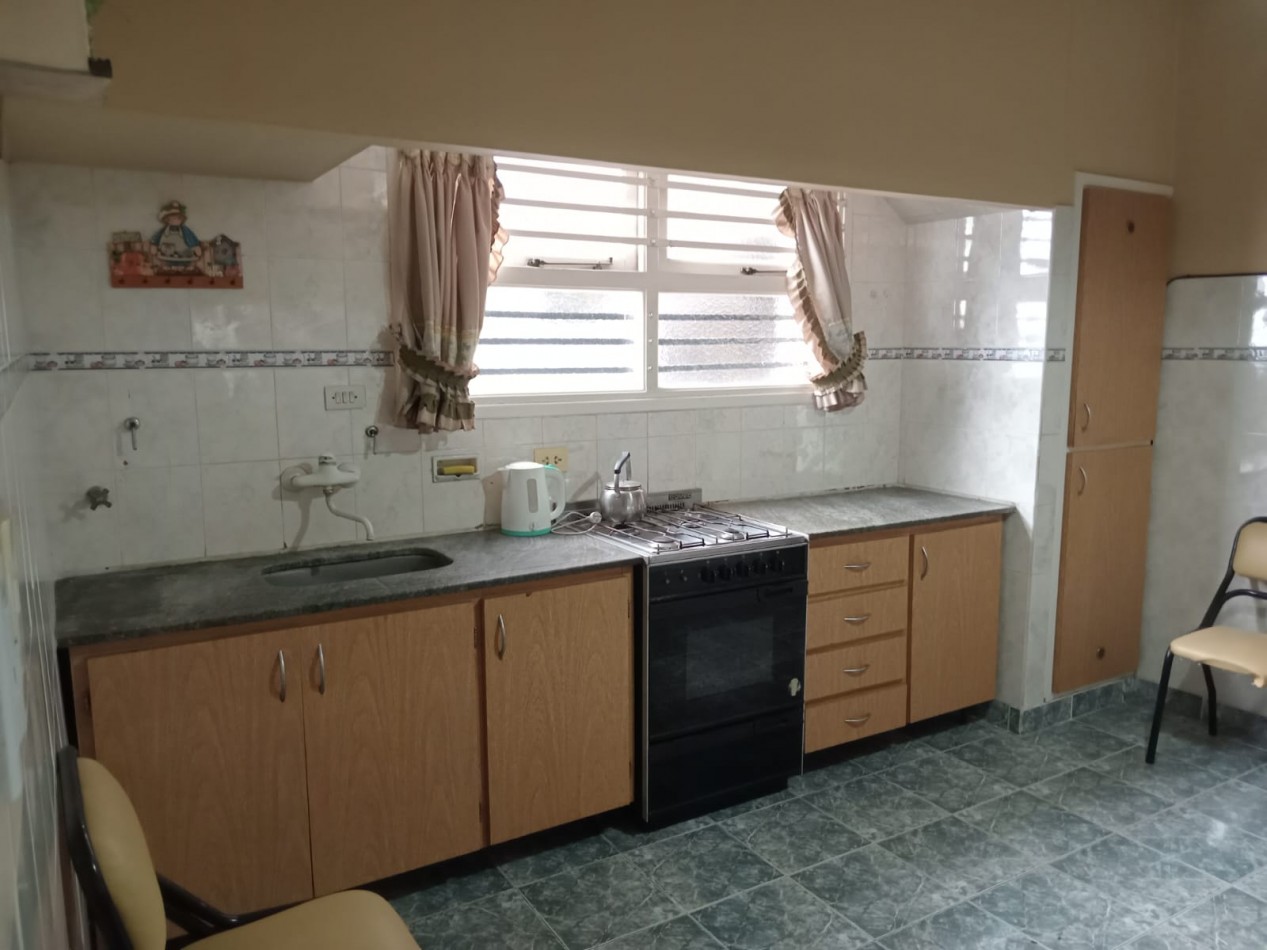 CASA 3 AMBIENTES CON DEPARTAMENTO Y QUINCHO