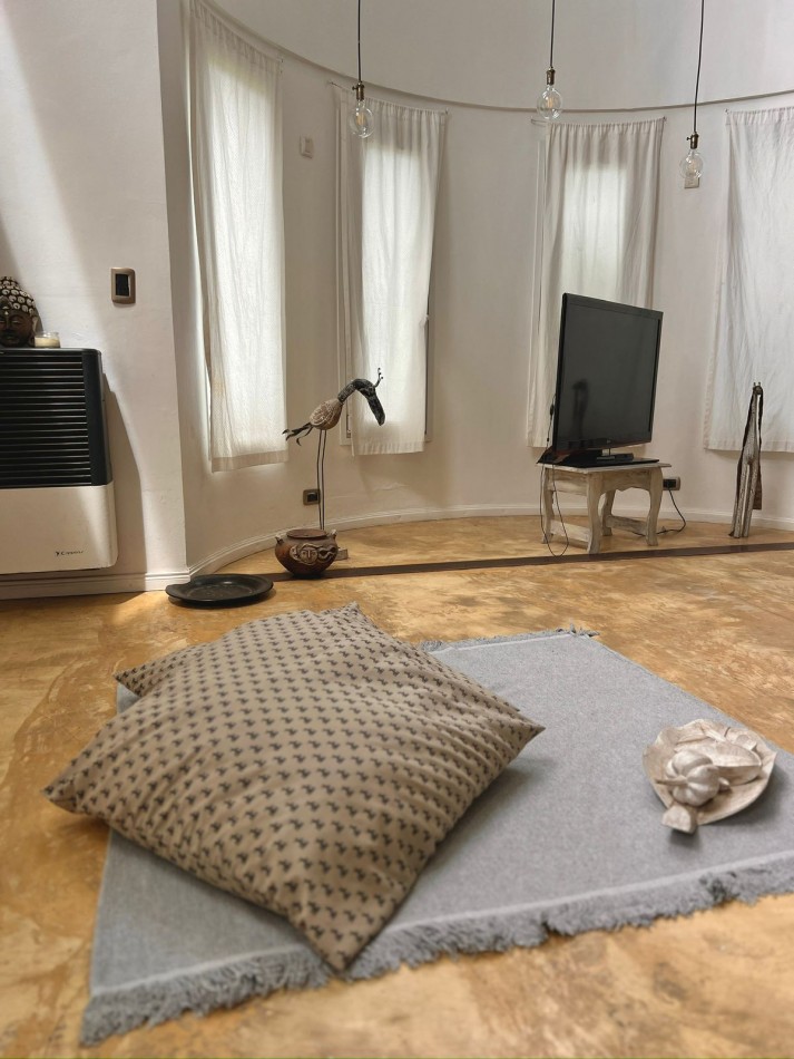 VENTA CASA 3 AMBIENTES A 150 METROS DEL MAR-