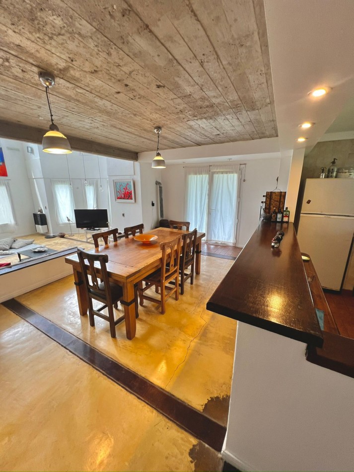 VENTA CASA 3 AMBIENTES A 150 METROS DEL MAR-