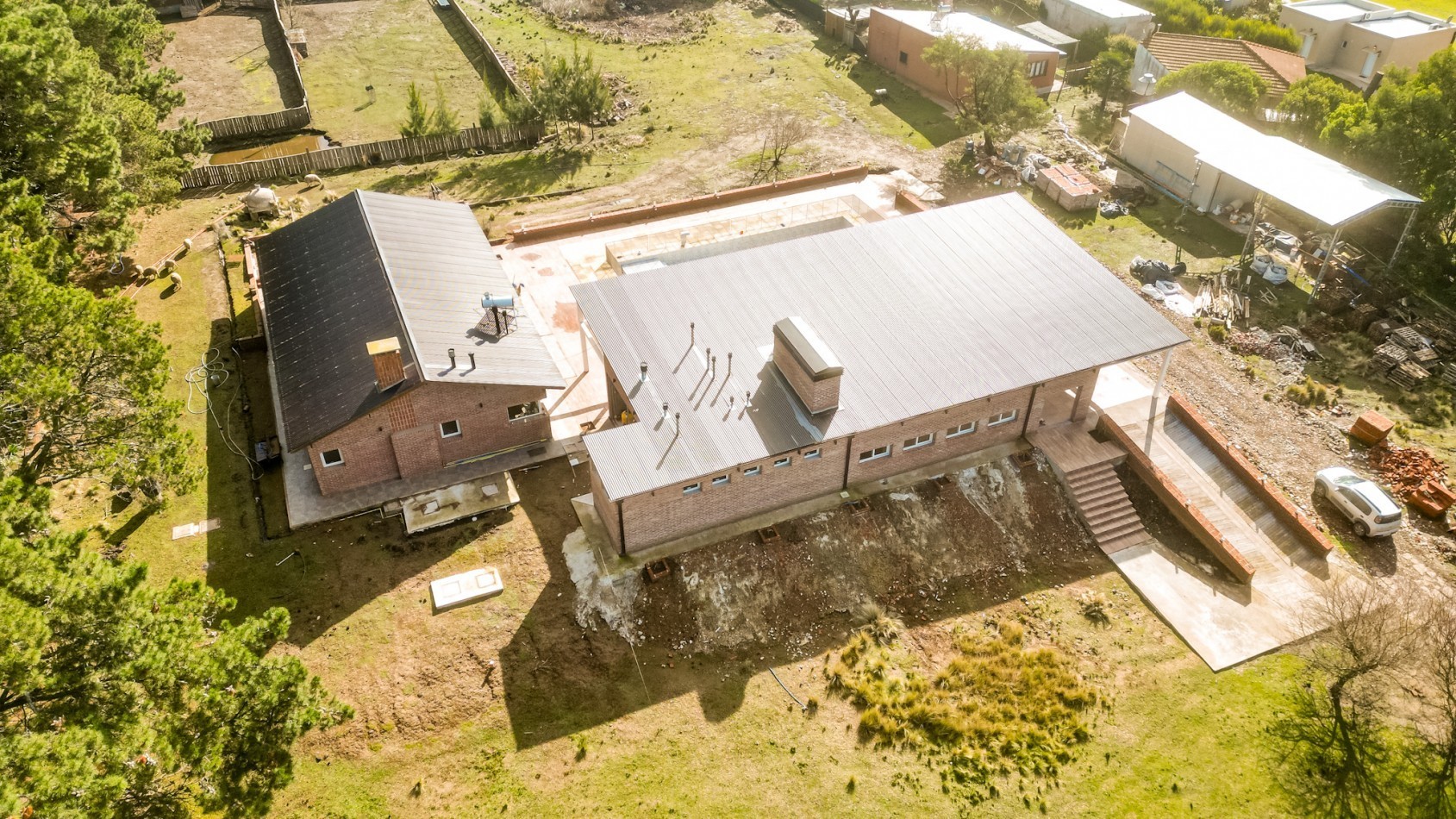 Casa quinta + Salon de Fiestas- Casa de caseros - una hectarea en Sierra de los Padres-1 hectarea