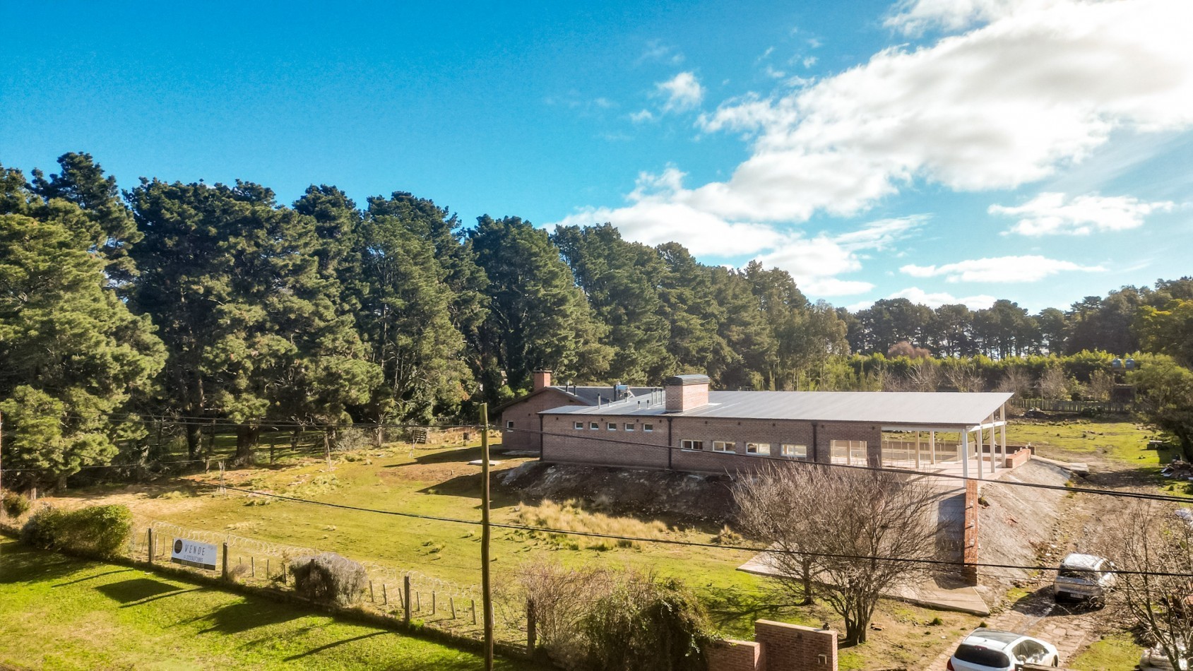 Casa quinta + Salon de Fiestas- Casa de caseros - una hectarea en Sierra de los Padres-1 hectarea