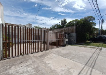 VENTA CASA EN PH 3 AMBIENTES CON PATIO Y COCHERA A UNA CUADRA DEL MAR BARRIO CONSTITUCION