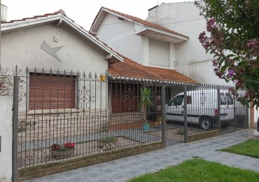 CASA 3 AMBIENTES CON DEPARTAMENTO Y QUINCHO